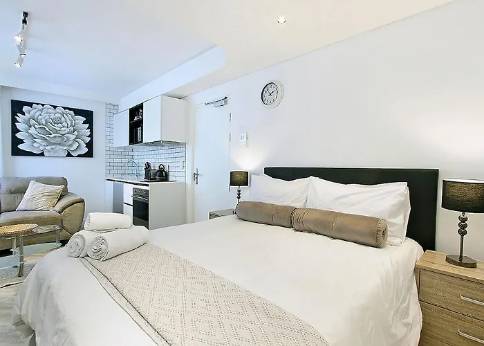 Tuynhuys Self Catering Studio Apartments