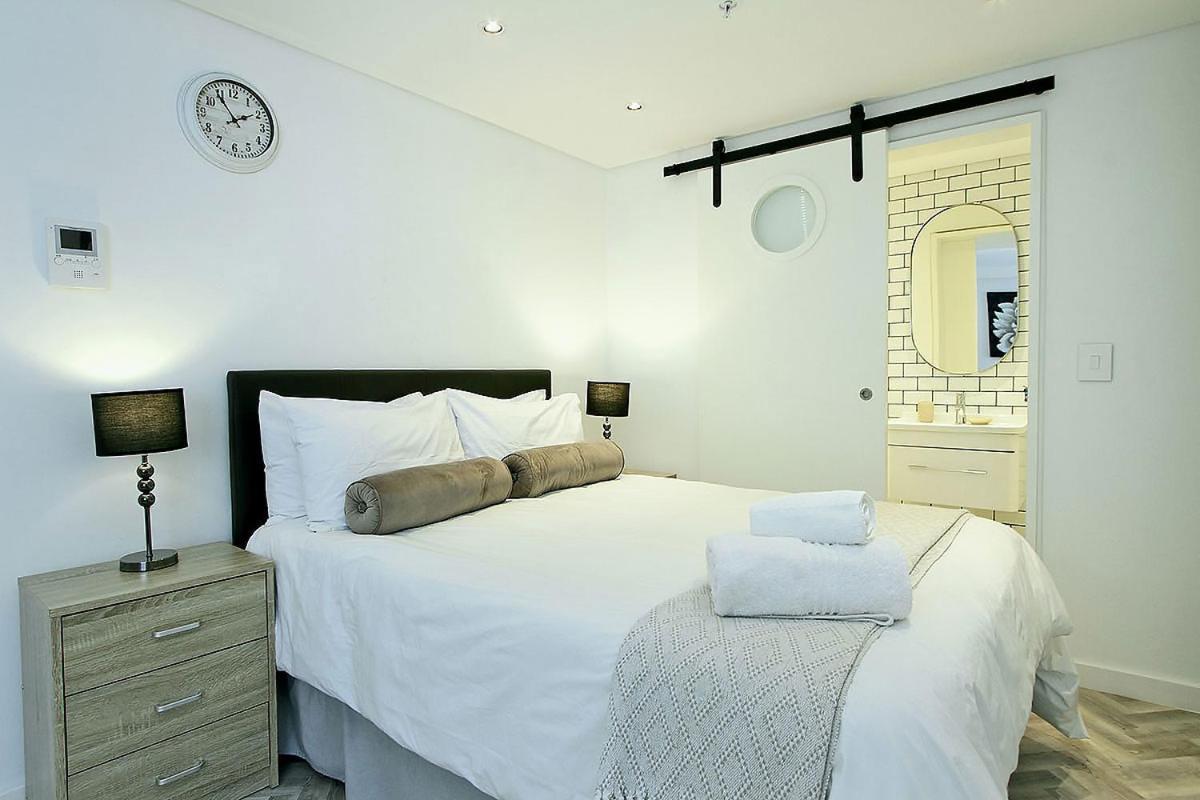 Tuynhuys Self Catering *
