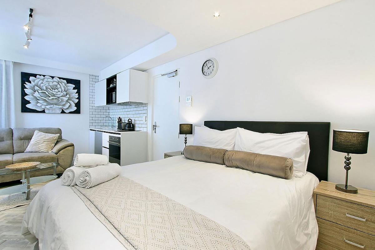 Tuynhuys Self Catering Apartment Cape Town