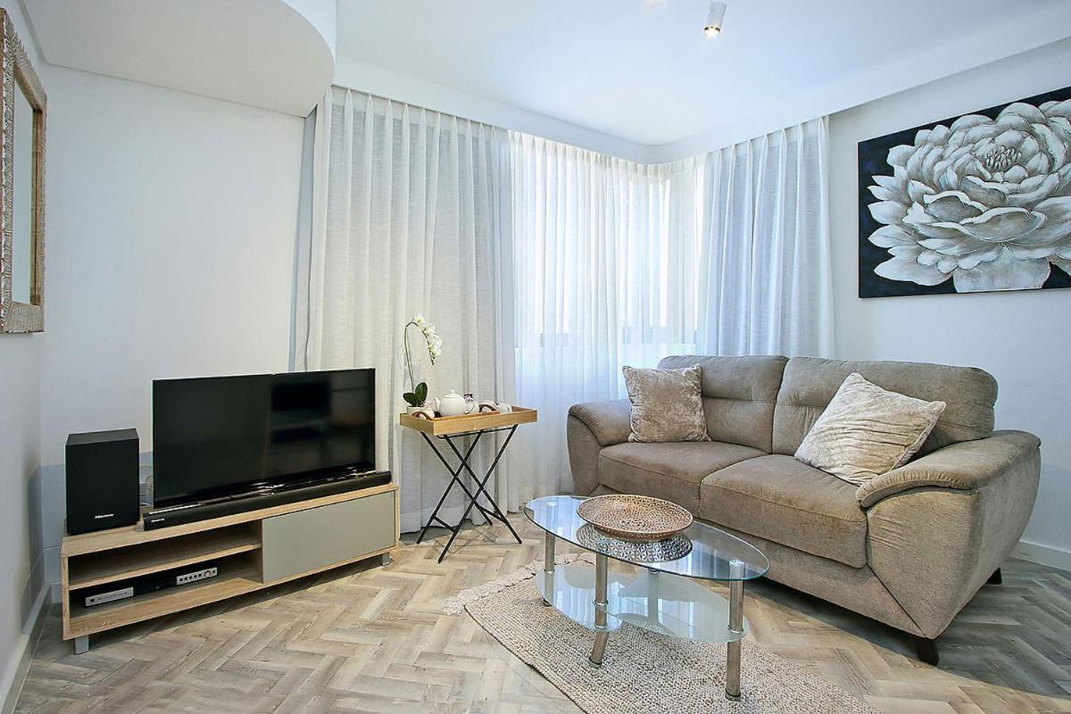 Apartment Tuynhuys Self Catering Cape Town