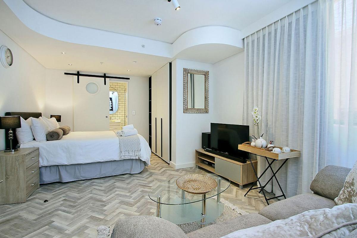 Tuynhuys Self Catering * Cape Town